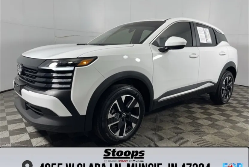 2025 Nissan Kicks SV photo 1