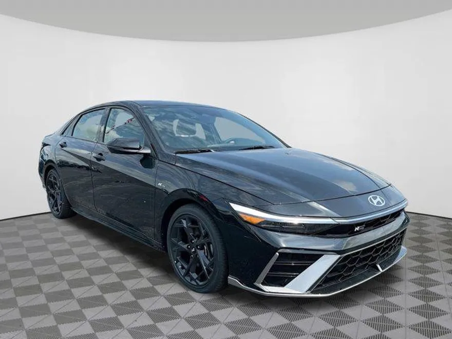 2025 Hyundai Elantra N Line photo 1