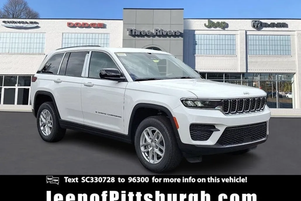 2025 Jeep Grand Cherokee Laredo photo 1