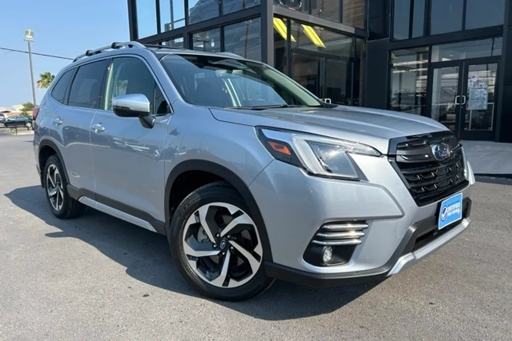 2024 Subaru Forester Touring photo 1
