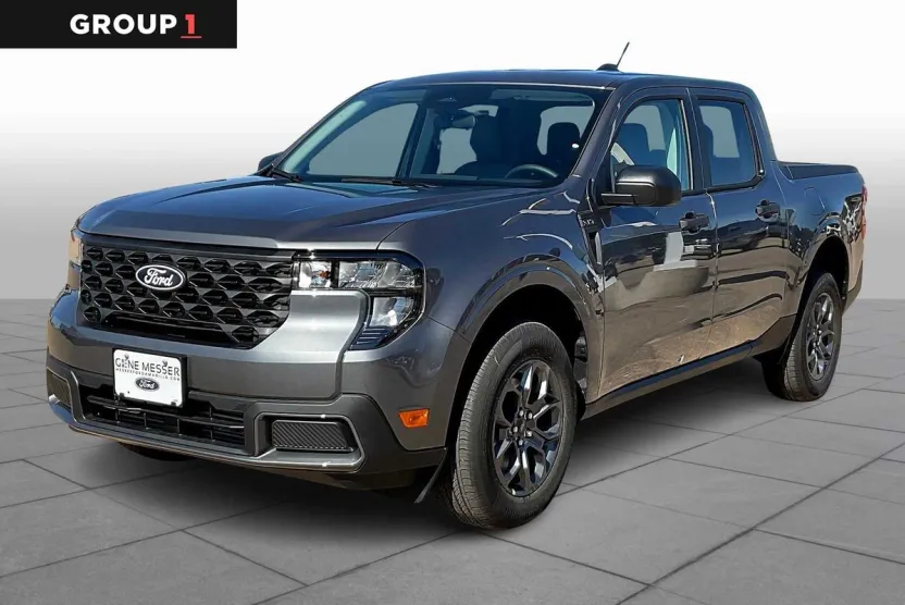 2025 Ford Maverick XLT photo 1