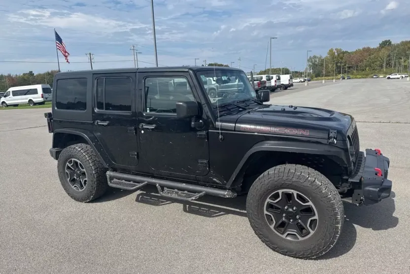 2016 Jeep Wrangler Unlimited Rubicon photo 1