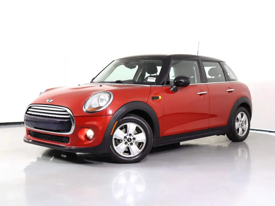 2015 Mini Cooper 4 Door Hardtop photo 1
