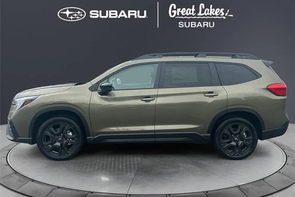 2025 Subaru Ascent Onyx Edition Touring photo 1