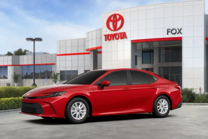 2026 Toyota Camry LE photo 1