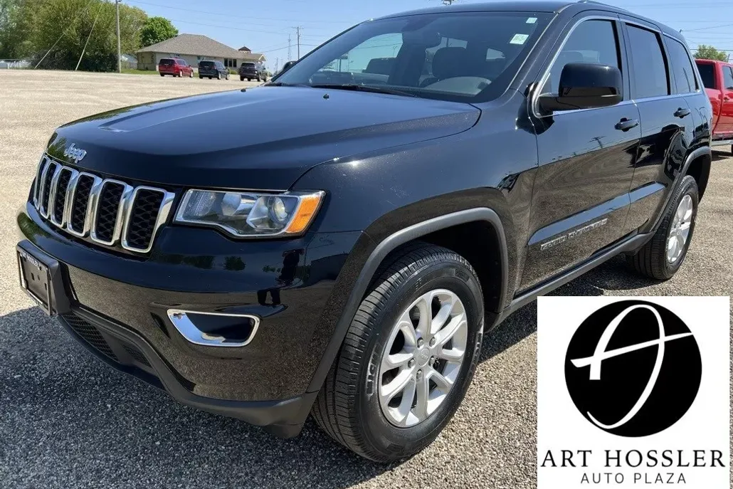 2022 Jeep Grand Cherokee Laredo photo 1