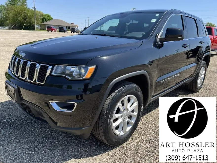 2022 Jeep Grand Cherokee Laredo photo 1