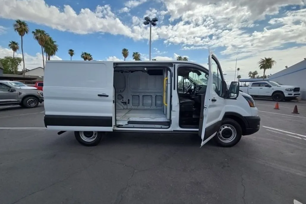 2021 Ford Transit Cargo Van photo 1