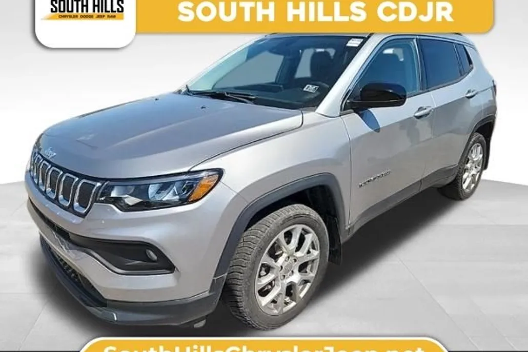 2022 Jeep Compass Latitude Lux Altitude photo 1