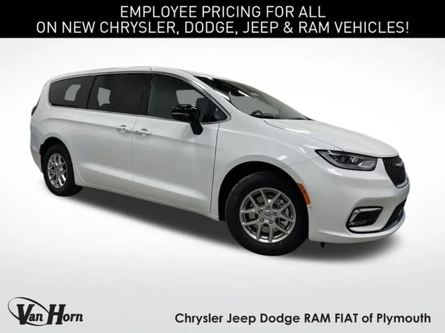 2025 Chrysler Pacifica photo 1