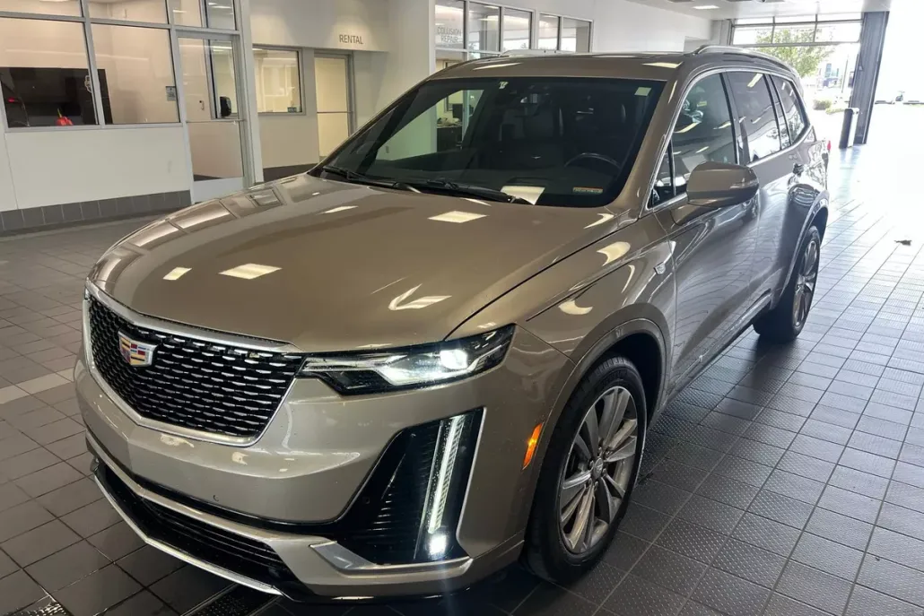 2023 Cadillac XT6 Premium Luxury photo 1