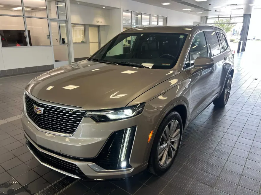 2023 Cadillac XT6 Premium Luxury photo 1