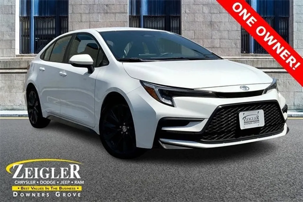 2024 Toyota Corolla SE photo 1