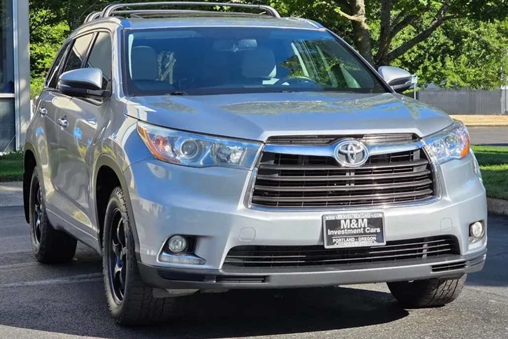 2016 Toyota Highlander Limited photo 1