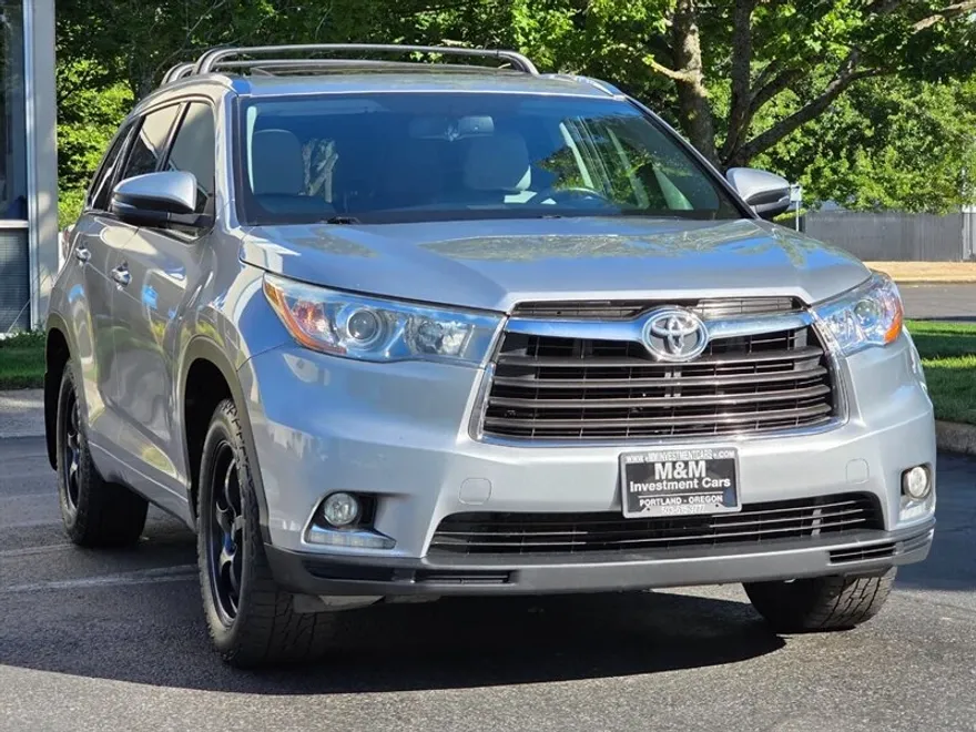 2016 Toyota Highlander Limited photo 1