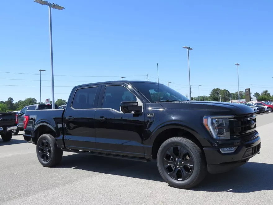 2023 Ford F-150 Lariat photo 1
