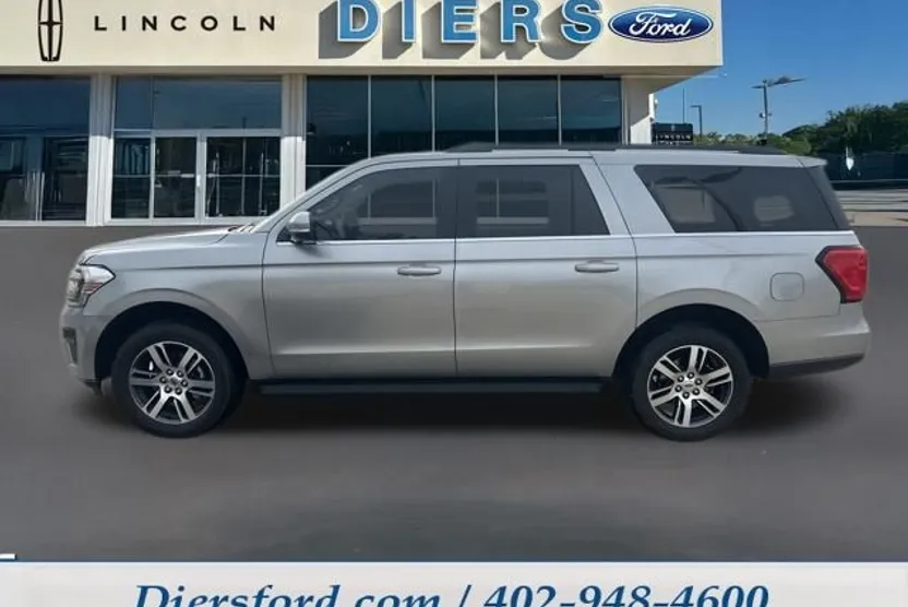 2024 Ford Expedition MAX XLT photo 1