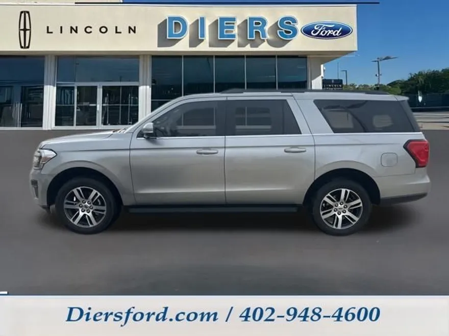 2024 Ford Expedition MAX XLT photo 1