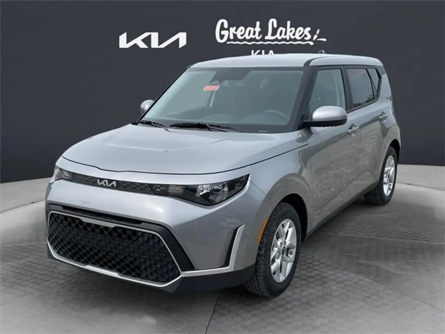 2025 Kia Soul S photo 1