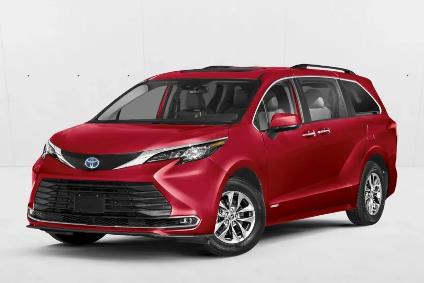 2025 Toyota Sienna XLE photo 1