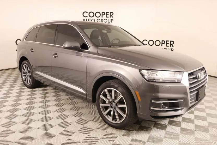 2019 Audi Q7 55 Prestige photo 1