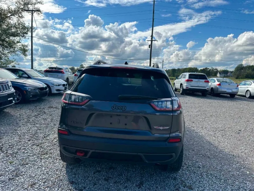 2020 Jeep Cherokee Trailhawk photo 1
