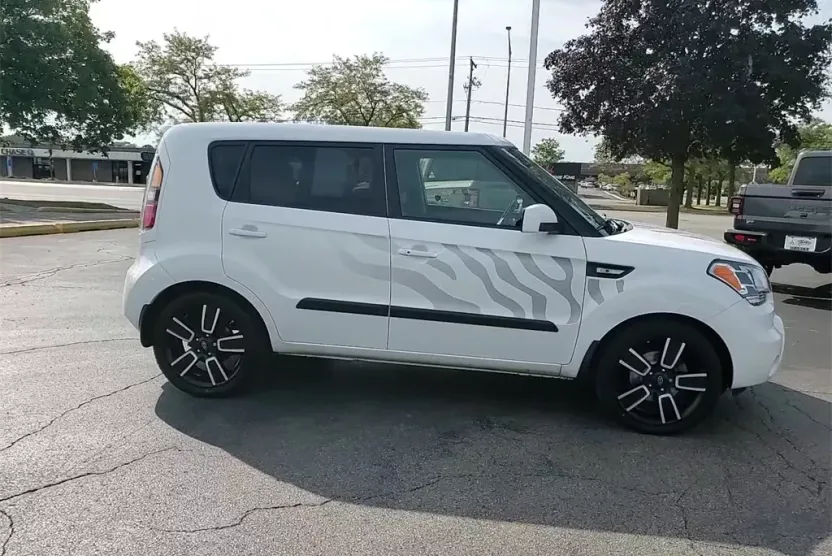 2011 Kia Soul Plus photo 1