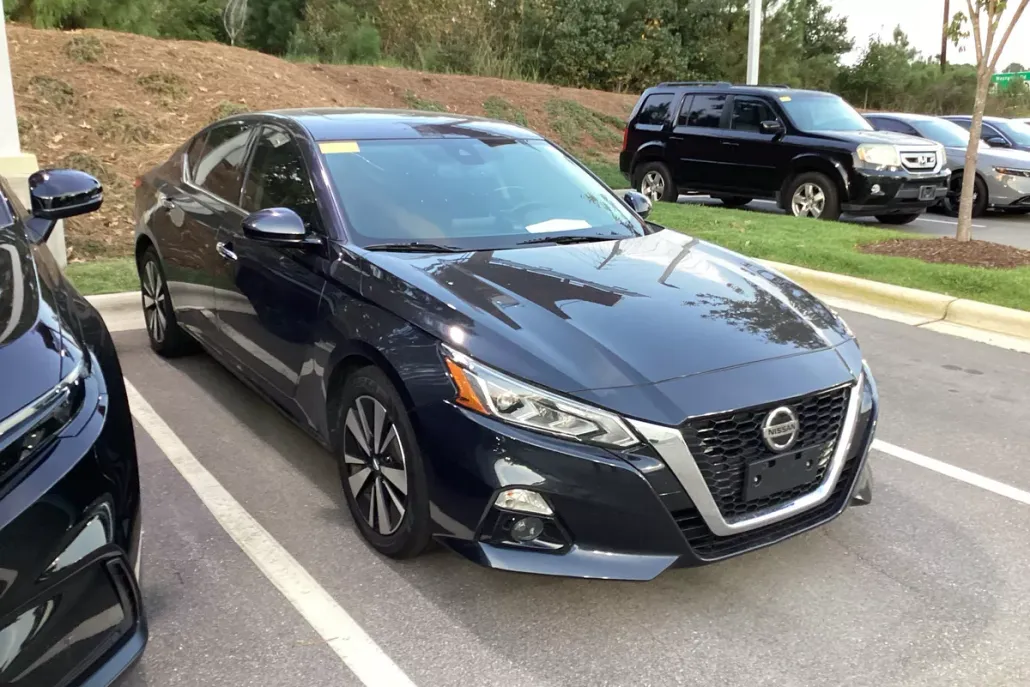 2019 Nissan Altima 2.5 SV photo 1