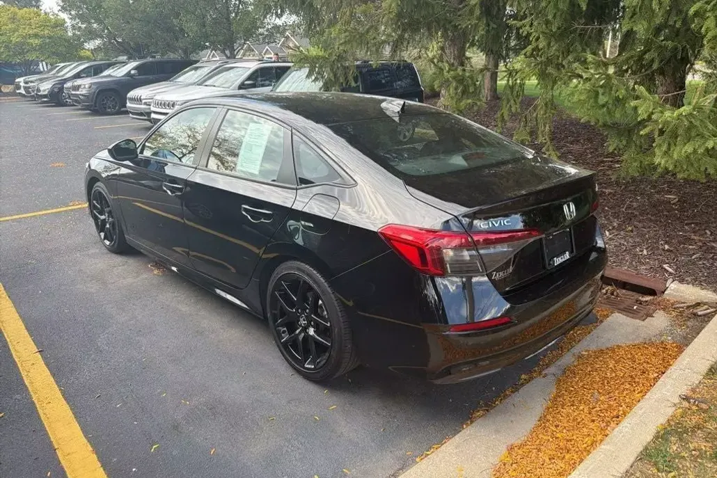 2023 Honda Civic Sport photo 1
