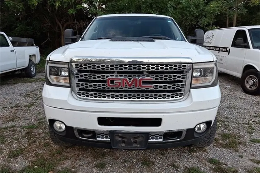 2011 Gmc Sierra 2500 HD Denali photo 1