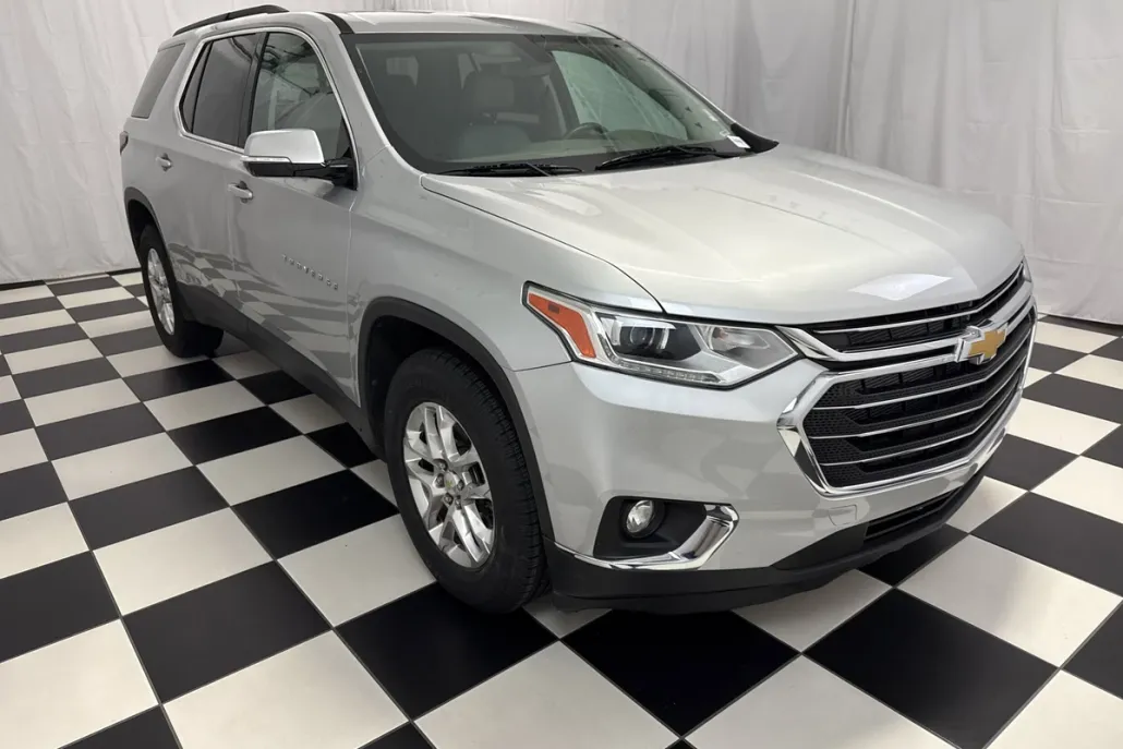 2020 Chevrolet Traverse Leather photo 1
