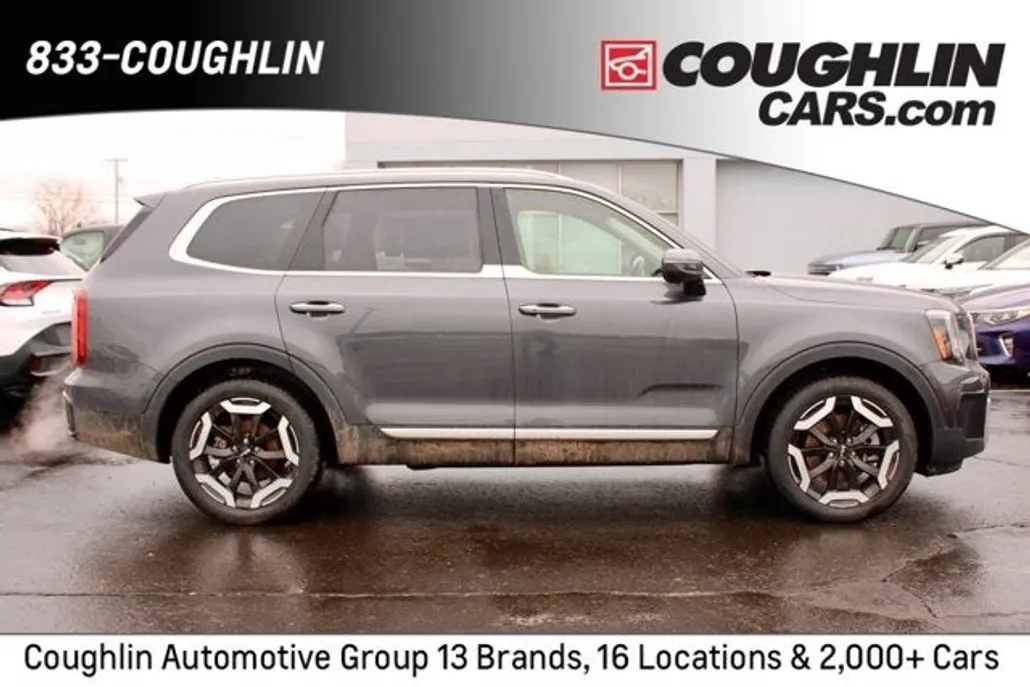 2024 Kia Telluride S photo 1