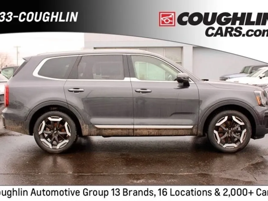 2024 Kia Telluride S photo 1