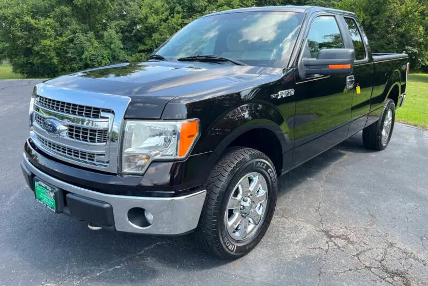 2013 Ford F-150 XLT photo 1