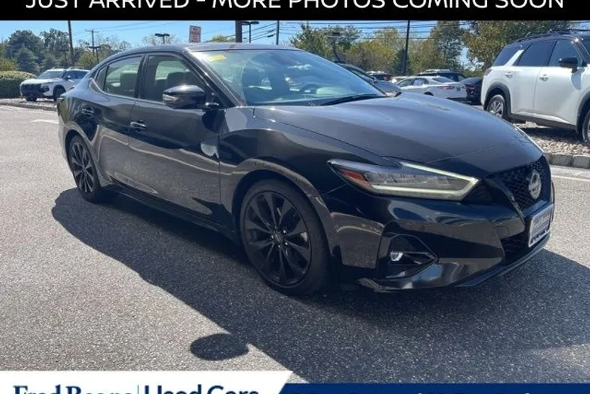 2023 Nissan Maxima SR photo 1