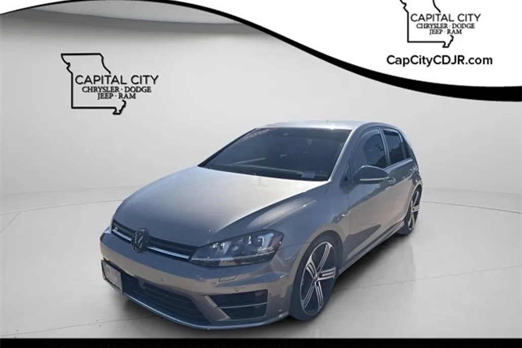2016 Volkswagen Golf R 4Motion photo 1