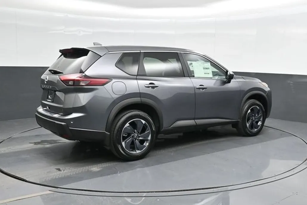 2026 Nissan Rogue SV photo 1