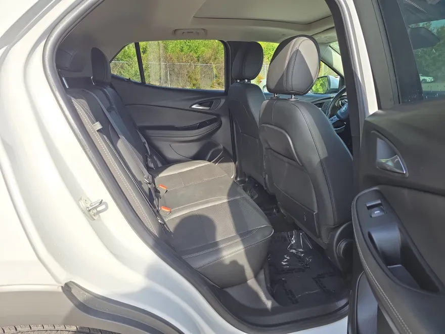 2023 Buick Encore GX Essence photo 1