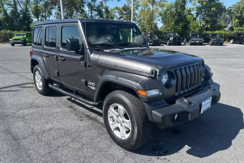 2019 Jeep Wrangler Unlimited Sport S photo 1