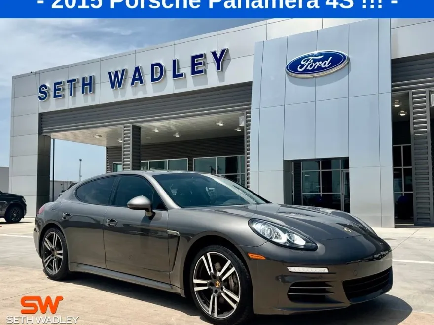 2015 Porsche Panamera 4S photo 1