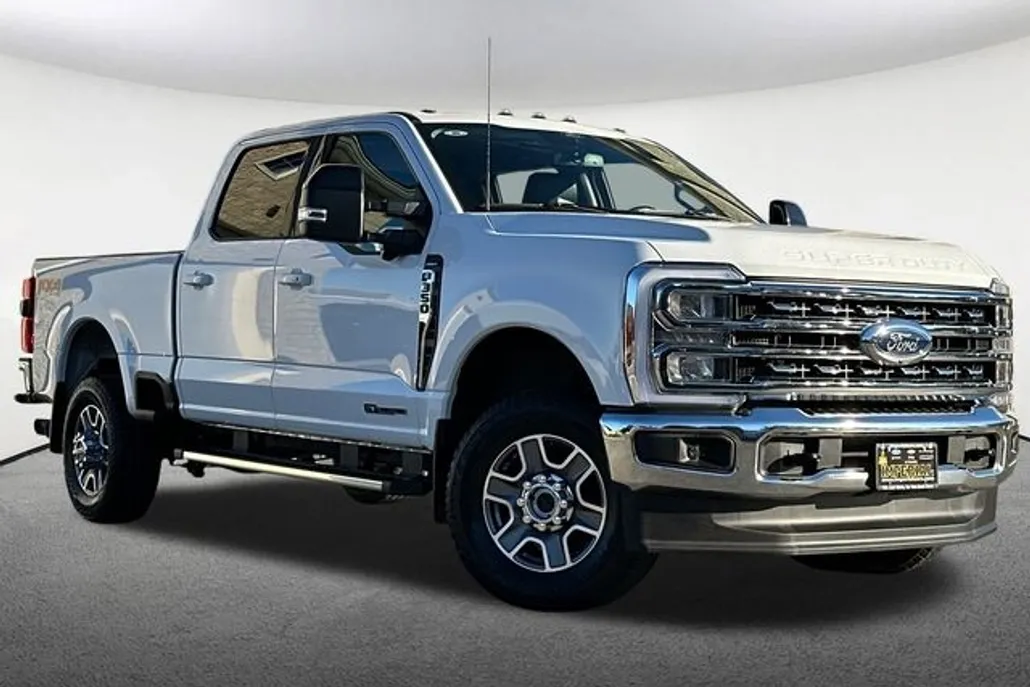 2024 Ford F-350 Lariat photo 1