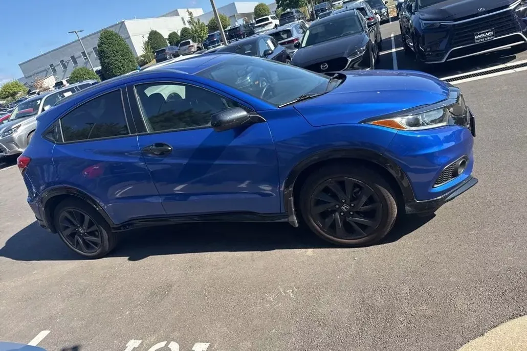 2022 Honda HR-V Sport photo 1
