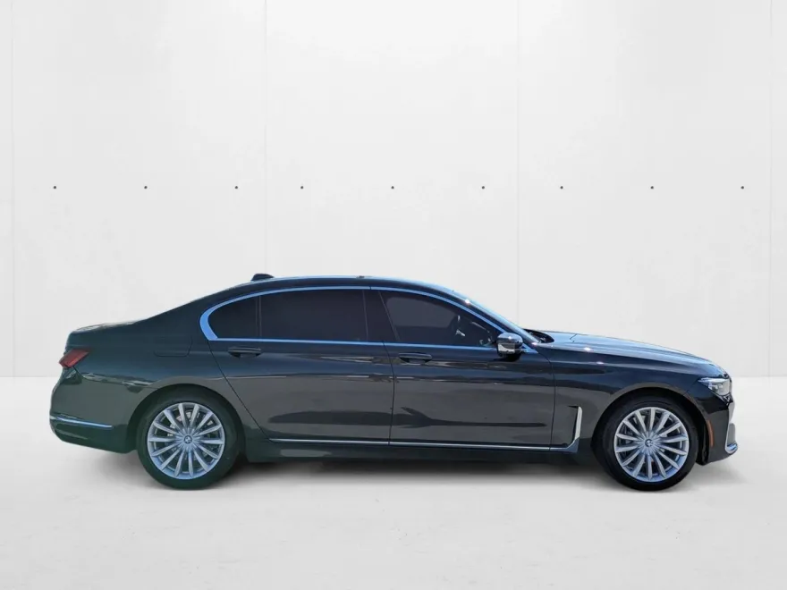 2022 Bmw 740i 740Li photo 1