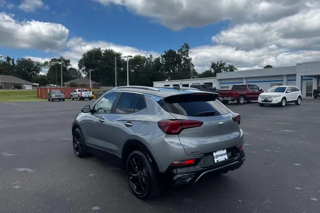 2024 Buick Encore GX Sport Touring photo 1
