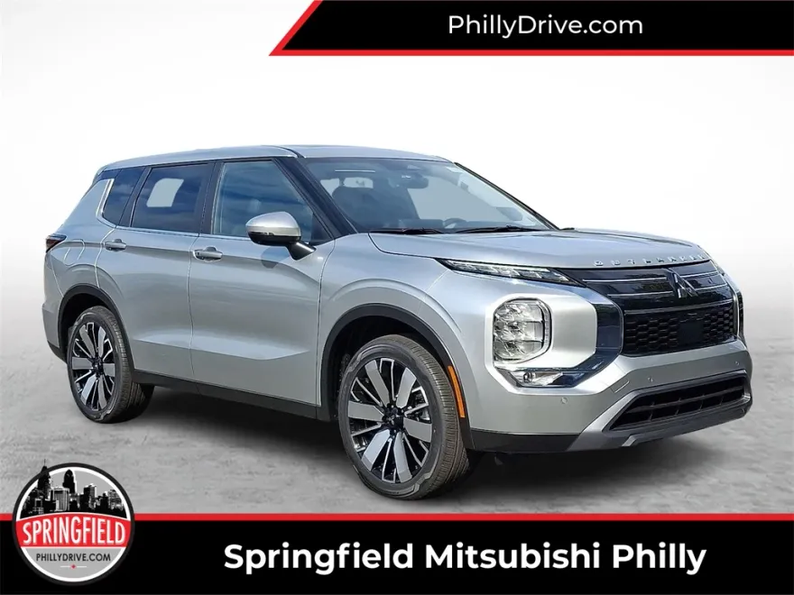 2025 Mitsubishi Outlander SE photo 1