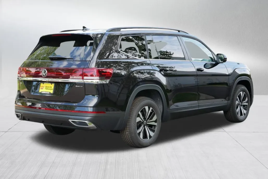 2026 Volkswagen Atlas SE photo 1