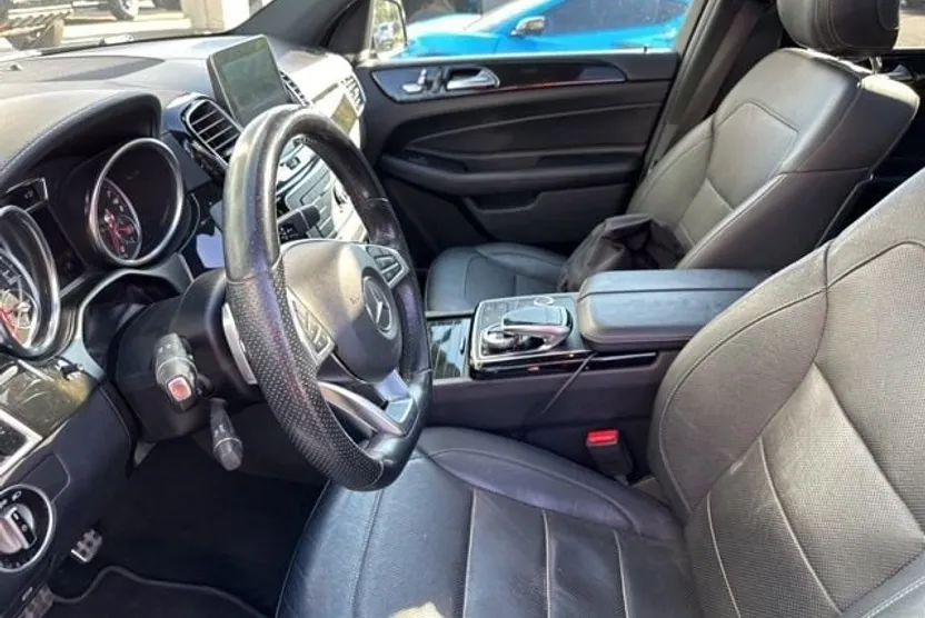 2017 Mercedes Benz GLE 43 AMG photo 1