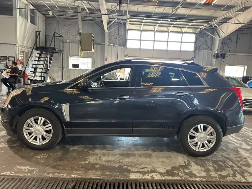 2015 Cadillac SRX Luxury photo 1