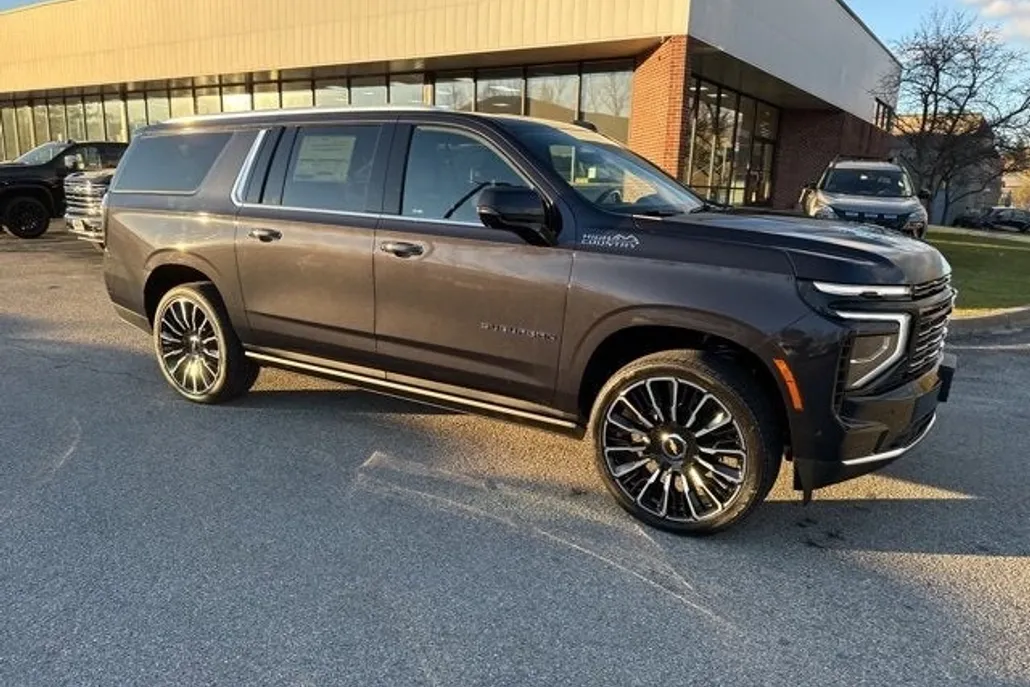 2025 Chevrolet Suburban High Country photo 1