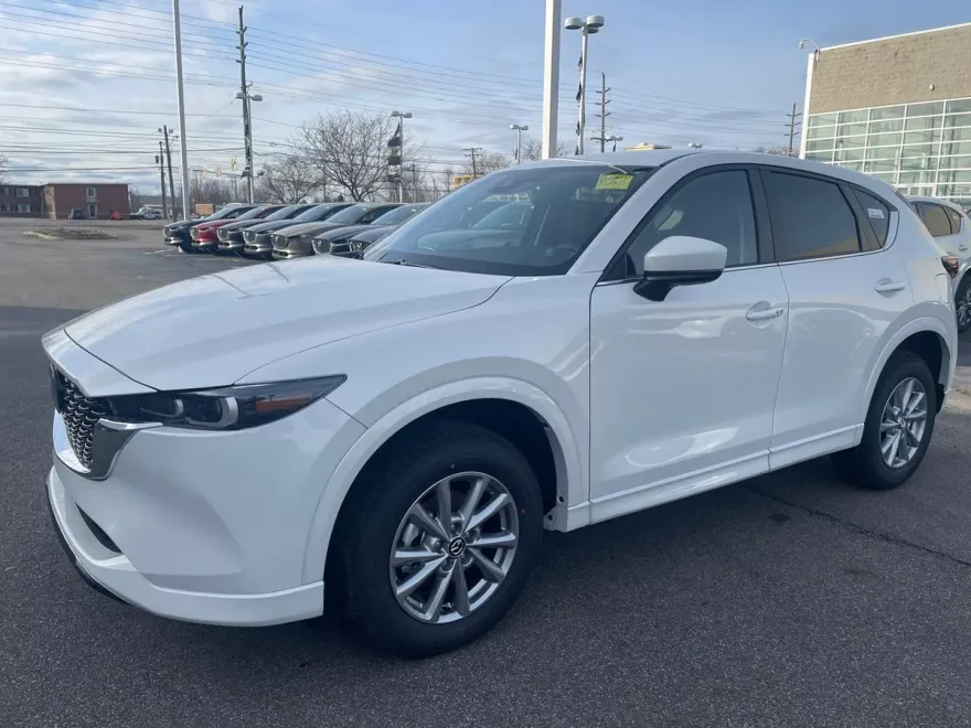 2025 Mazda CX-5 2.5 S Preferred photo 1
